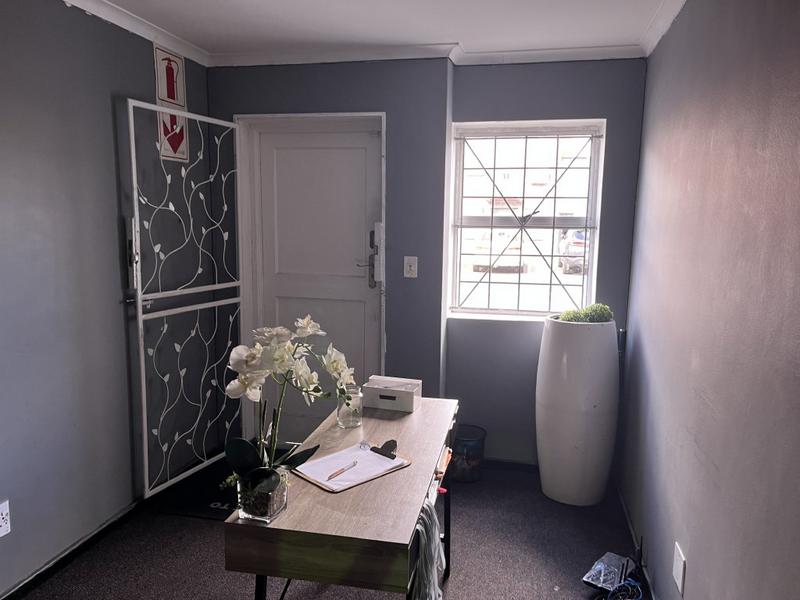 To Let commercial Property for Rent in Montague Gardens Western Cape